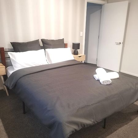 Stylish Private Guest House Ensuite Only Rolleston Экстерьер фото
