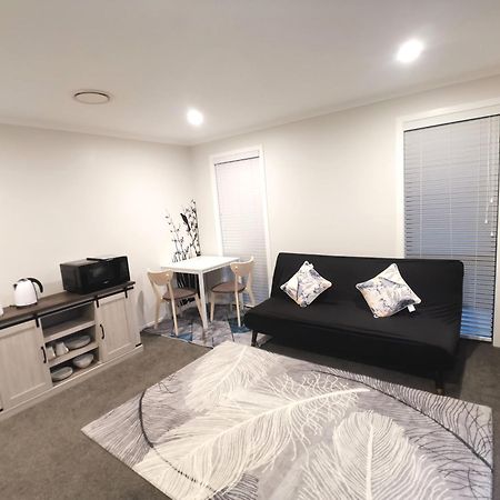 Stylish Private Guest House Ensuite Only Rolleston Экстерьер фото