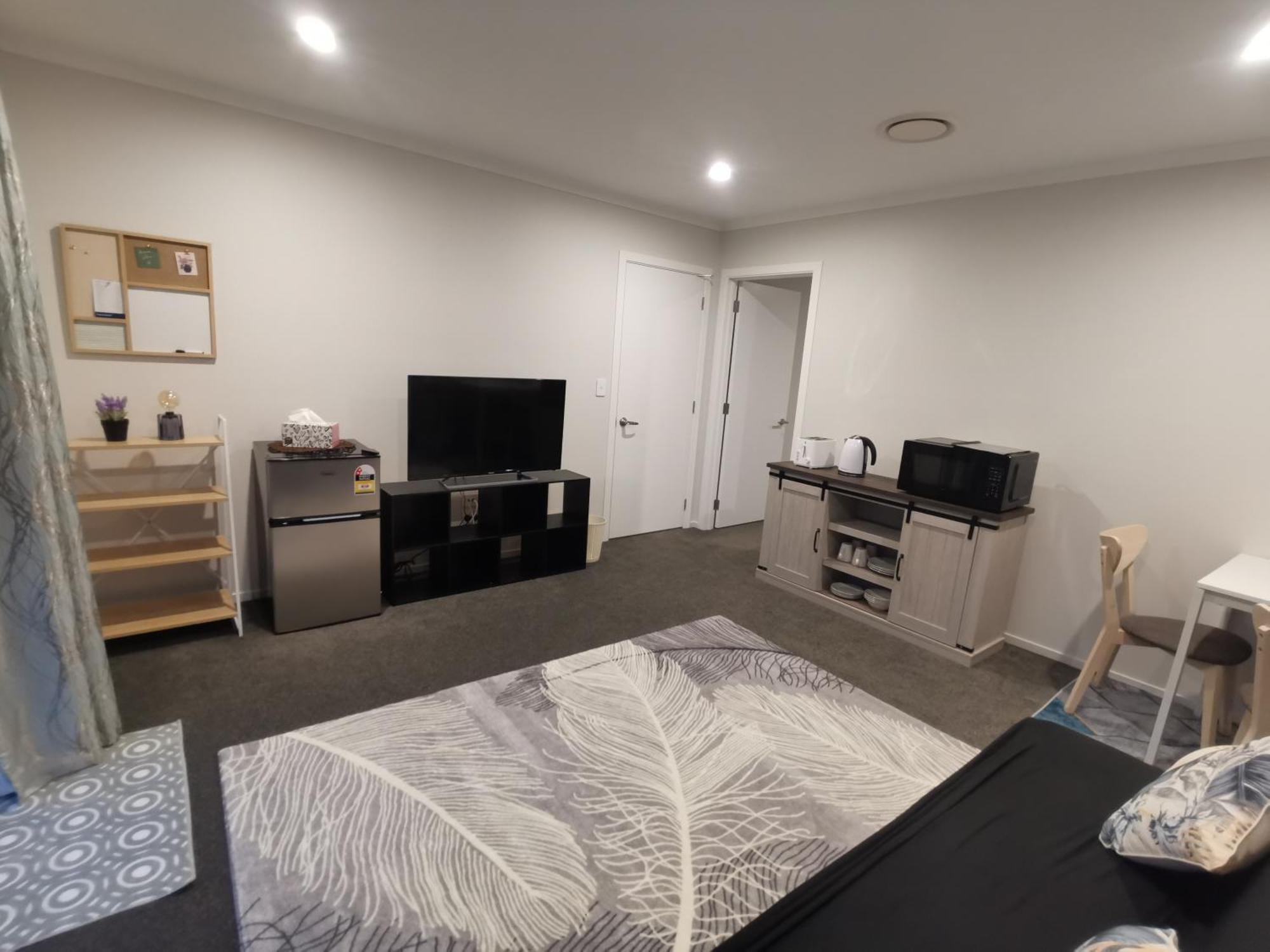 Stylish Private Guest House Ensuite Only Rolleston Экстерьер фото